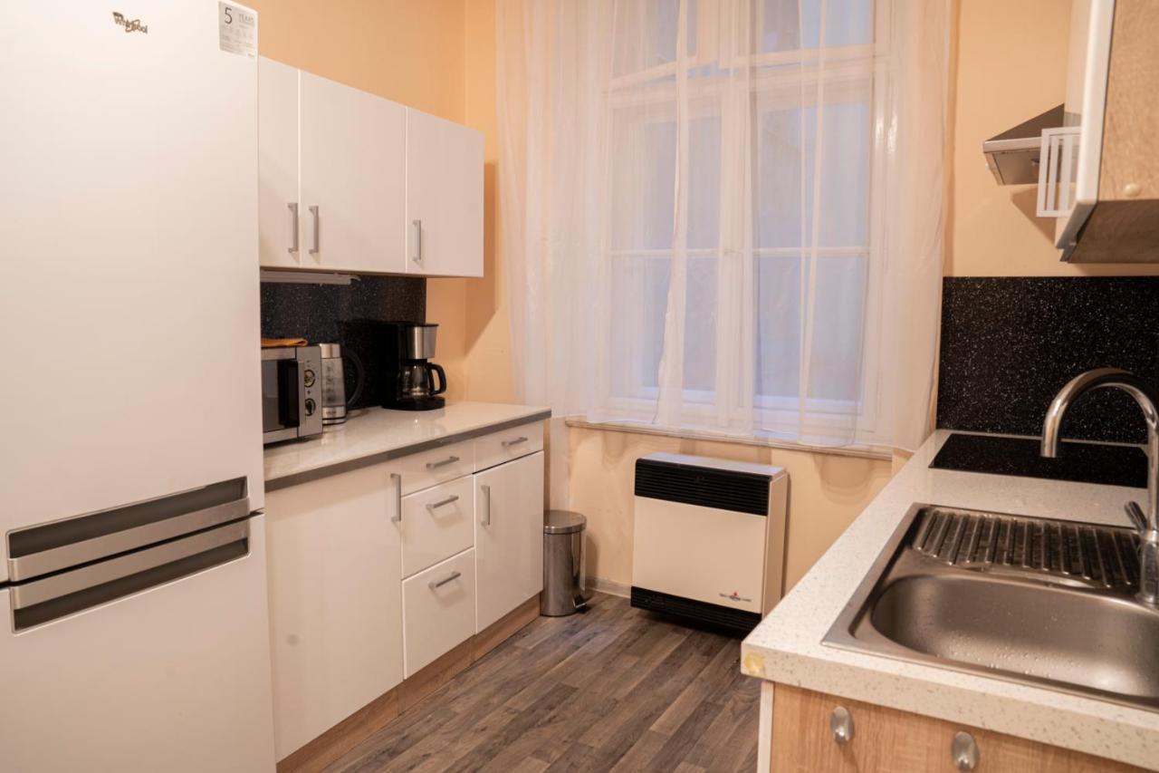 Helen Homestay Vaclavske Namesti Praga Exterior foto
