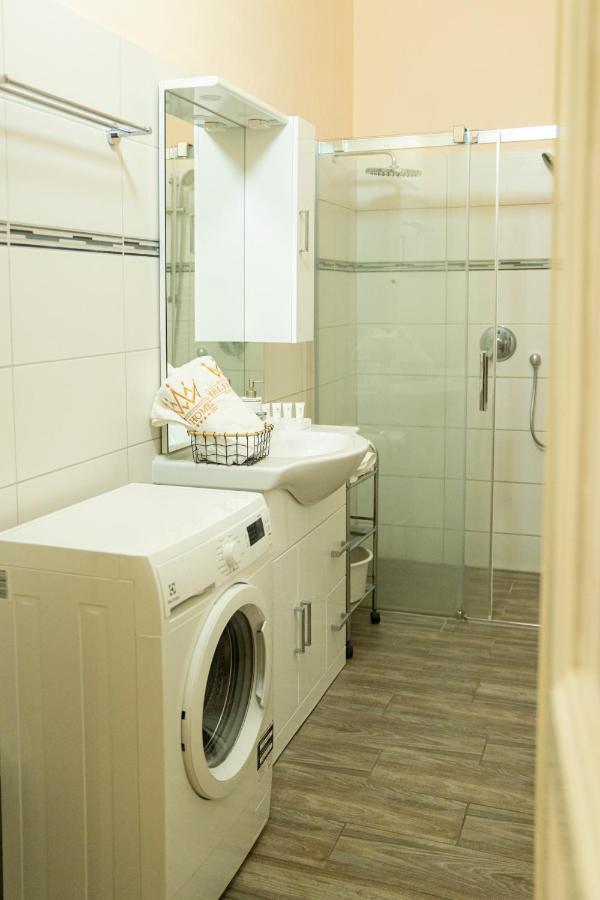 Helen Homestay Vaclavske Namesti Praga Exterior foto