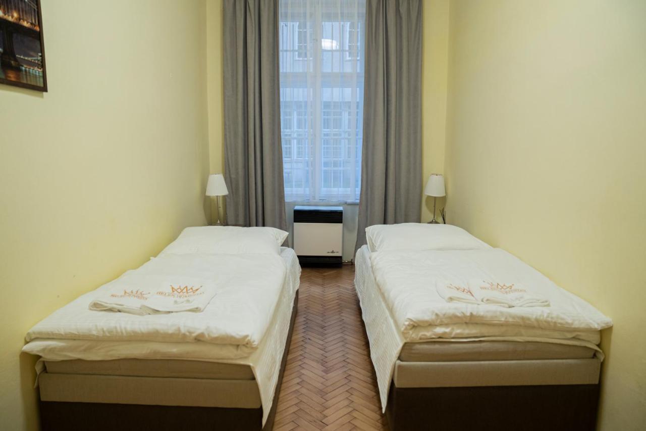 Helen Homestay Vaclavske Namesti Praga Exterior foto