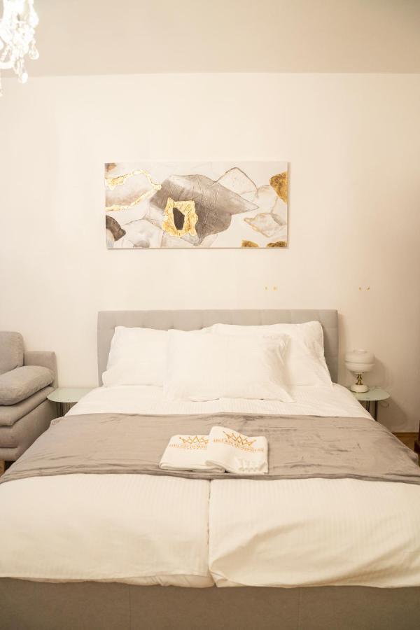 Helen Homestay Vaclavske Namesti Praga Exterior foto